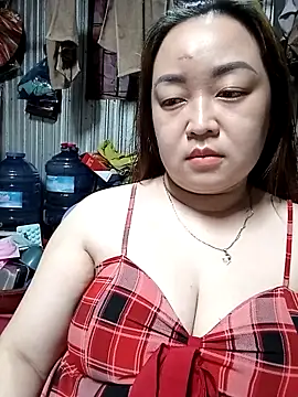 VyOanh2K online show from 09-18-25, 02:20