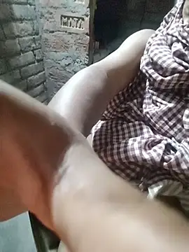 Snapshot of biharihotlund chatting on 02-15-26, 01:43 biharihotlund online show from 02-15-26, 01:43