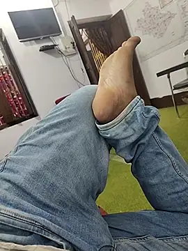 Snapshot of biharihotlund chatting on 11-20-25, 08:48 biharihotlund online show from 11-20-25, 08:48