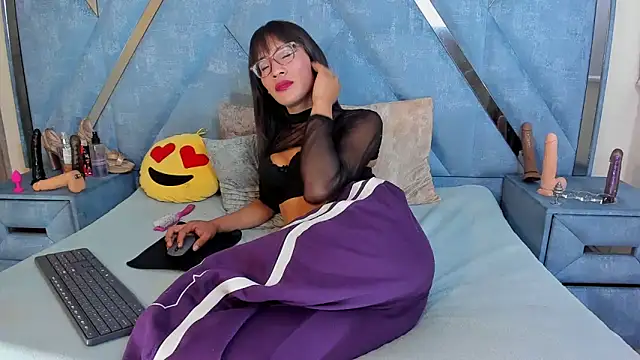 Aura love69 online show from 02-23-26, 06:03