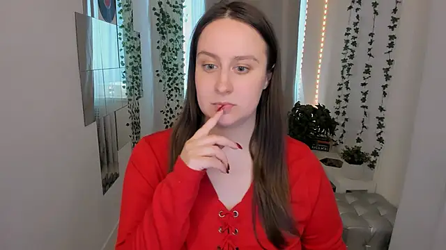 Snapshot of Lattea chatting on 06-14-26, 05:08 Lattea online show from 06-14-26, 05:08