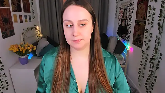 Snapshot of Lattea chatting on 03-09-25, 02:50 Lattea online show from 03-09-25, 02:50