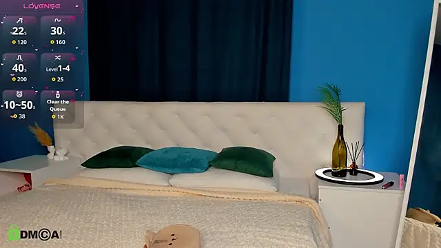 Eva  Lewis online show from 11-27-25, 01:17