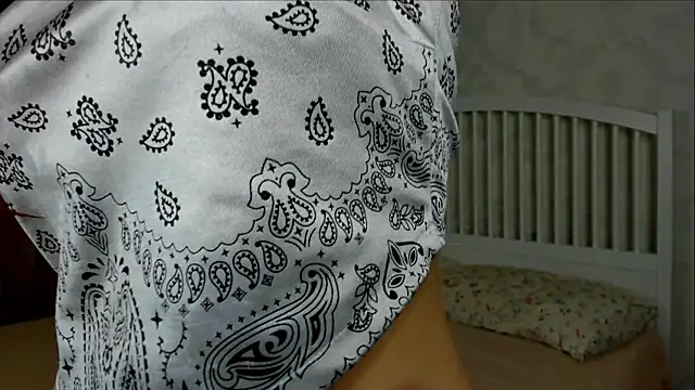 Eva  Lewis online show from 06-26-26, 05:02