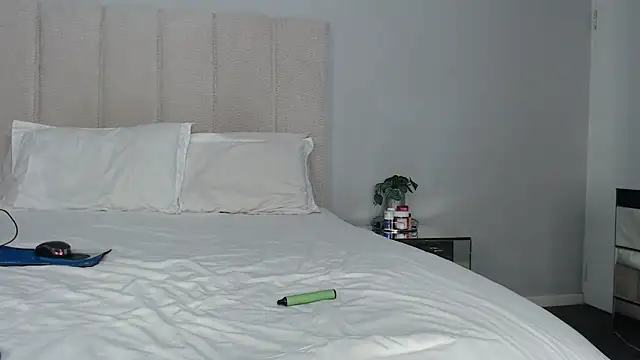 Pinkpyssy online show from 05-16-26, 10:53
