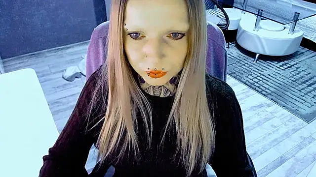 InesGold online show from 04-13-26, 06:23