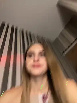 GraceTorrez online show from 10-06-25, 06:08