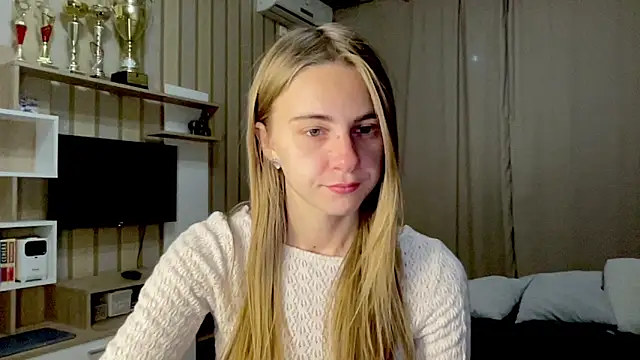 GraceTorrez online show from 10-04-25, 05:25