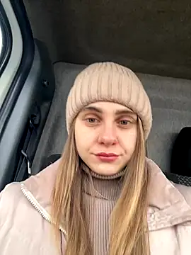 GraceTorrez online show from 12-14-25, 05:57