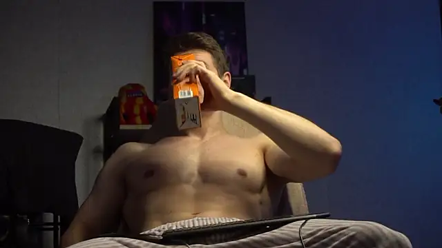 Snapshot of Bruno_Banani chatting on 02-21-26, 06:43 Bruno Banani online show from 02-21-26, 06:43