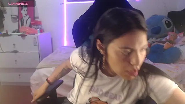 MartinaFonse online show from 10-06-25, 09:59