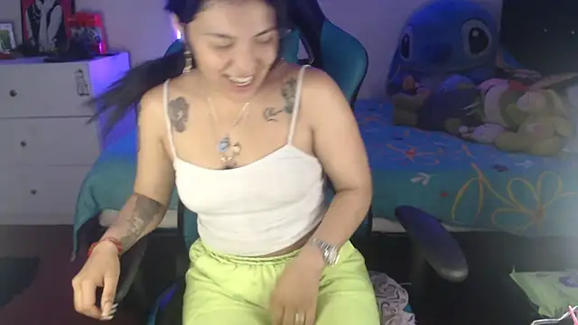 MartinaFonse online show from 09-25-25, 11:11