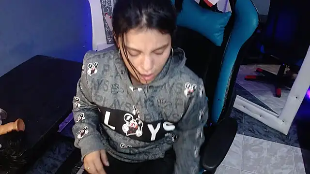 MartinaFonse online show from 02-28-25, 01:58