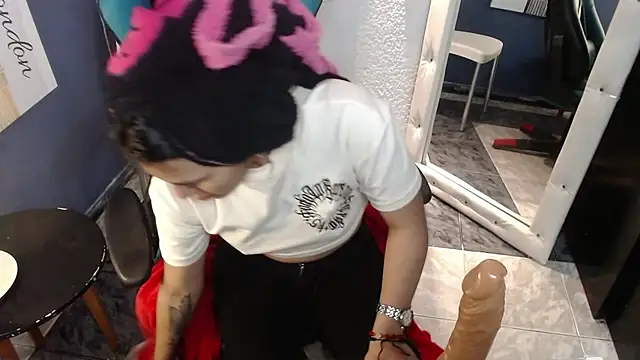 MartinaFonse online show from 02-04-25, 12:22