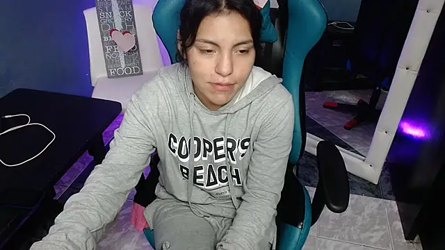 MartinaFonse online show from 03-07-25, 01:42