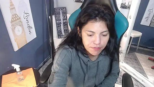 MartinaFonse online show from 02-05-25, 01:26