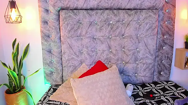 Snapshot of sweet_abby1 chatting on 02-25-25, 03:31 sweet abby1 online show from 02-25-25, 03:31