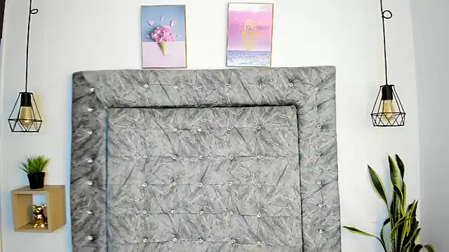 Snapshot of sweet_abby1 chatting on 09-26-25, 12:12 sweet abby1 online show from 09-26-25, 12:12