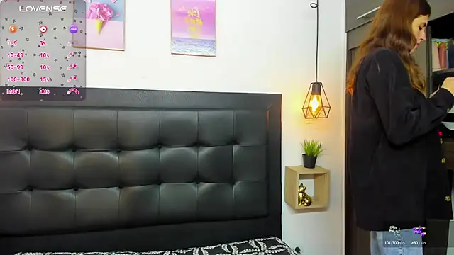 Snapshot of sweet_abby1 chatting on 02-11-25, 12:15 sweet abby1 online show from 02-11-25, 12:15