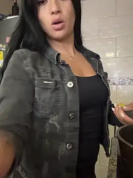 Snapshot of Sara_luna_ chatting on 04-06-26, 03:02 Sara luna online show from 04-06-26, 03:02