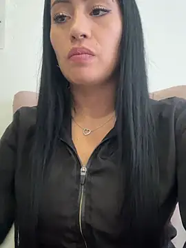 Snapshot of Sara_luna_ chatting on 02-19-26, 02:36 Sara luna online show from 02-19-26, 02:36