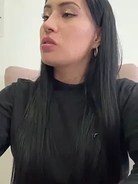 Snapshot of Sara_luna_ chatting on 02-18-26, 09:55 Sara luna online show from 02-18-26, 09:55