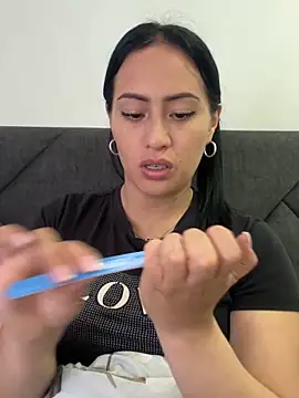 Snapshot of Sara_luna_ chatting on 02-17-26, 04:59 Sara luna online show from 02-17-26, 04:59