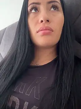 Snapshot of Sara_luna_ chatting on 02-12-26, 03:45 Sara luna online show from 02-12-26, 03:45