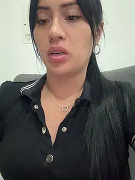 Snapshot of Sara_luna_ chatting on 02-02-26, 11:37 Sara luna online show from 02-02-26, 11:37