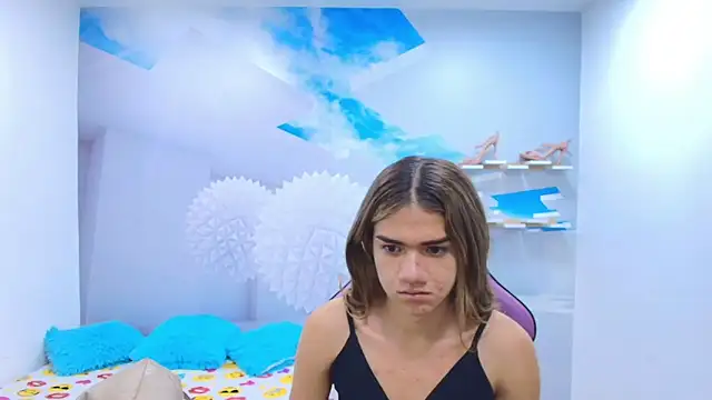 Snapshot of DEMI_LEED chatting on 02-14-26, 11:54 DEMI LEED online show from 02-14-26, 11:54