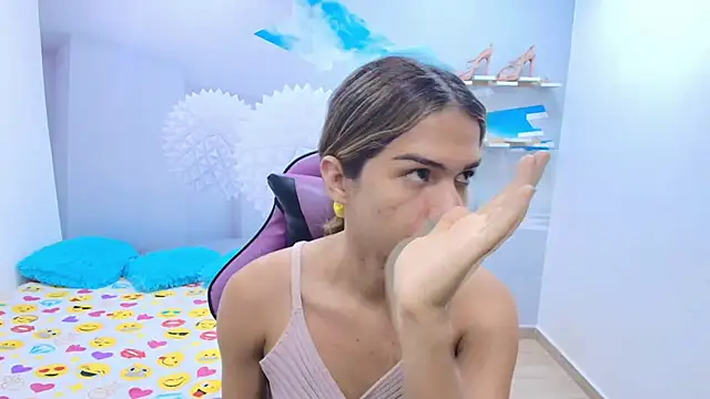 Snapshot of DEMI_LEED chatting on 02-11-26, 12:27 DEMI LEED online show from 02-11-26, 12:27