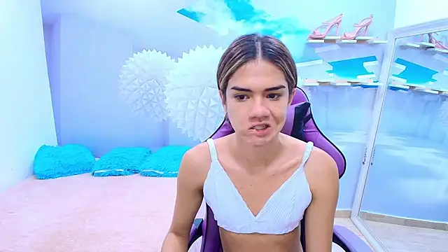 Snapshot of DEMI_LEED chatting on 02-20-26, 11:56 DEMI LEED online show from 02-20-26, 11:56