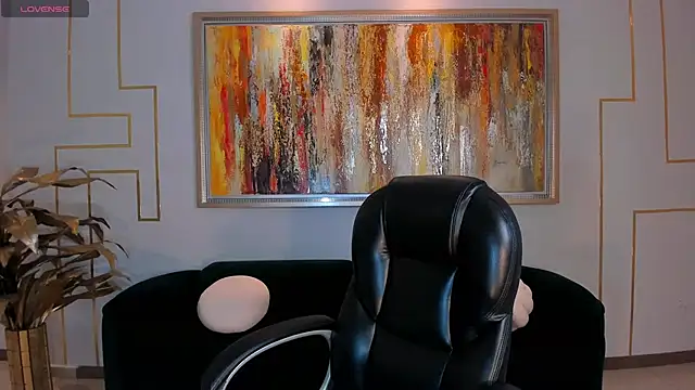 AbbyDalton online show from 10-17-25, 07:04