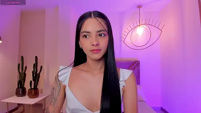 Snapshot of HannahJamesX chatting on 10-03-25, 06:53 HannahJamesX online show from 10-03-25, 06:53