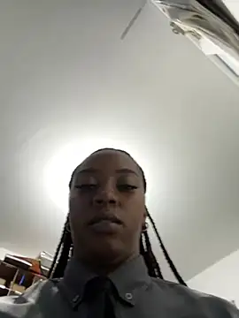 Snapshot of CiaraEbony chatting on 05-09-26, 12:36 CiaraEbony online show from 05-09-26, 12:36