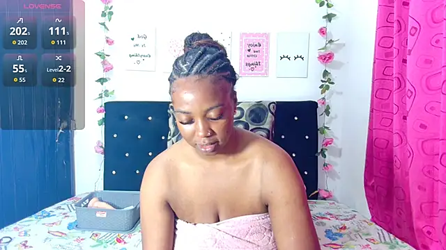 CiaraEbony online show from 12-18-25, 11:30