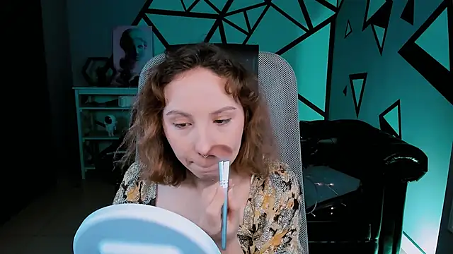 JasmineMilko online show from 11-19-25, 05:07