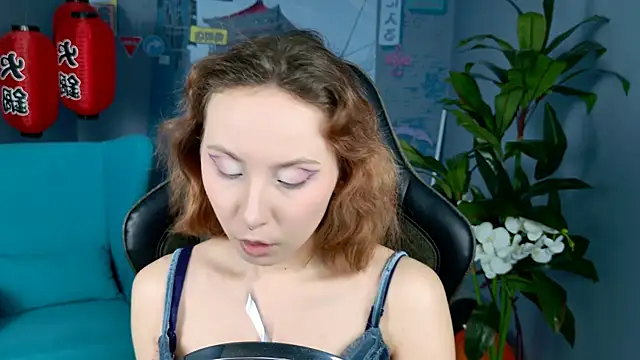 JasmineMilko online show from 11-18-25, 05:11