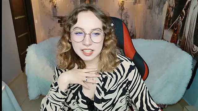 JasmineMilko online show from 03-19-26, 05:07