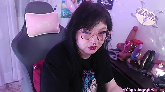 LiloMoon69 online show from 06-05-26, 06:52