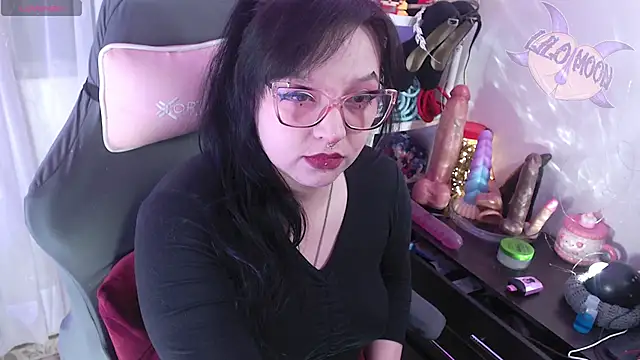 LiloMoon69 online show from 10-06-25, 01:12