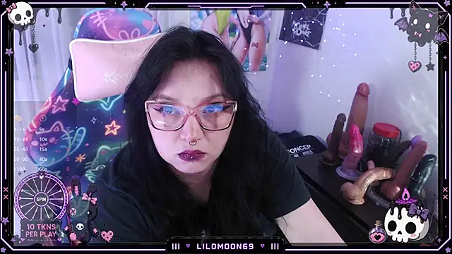LiloMoon69 online show from 06-21-26, 07:47