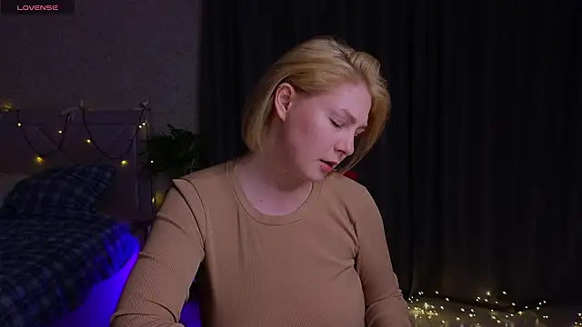 Snapshot of Catherine_River chatting on 02-18-26, 06:04 Catherine River online show from 02-18-26, 06:04