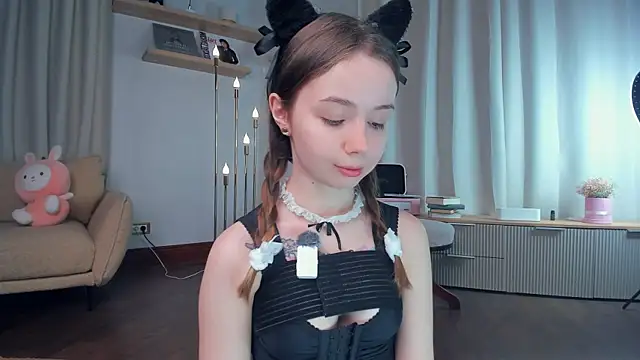 DominikaElis online show from 04-21-26, 01:42