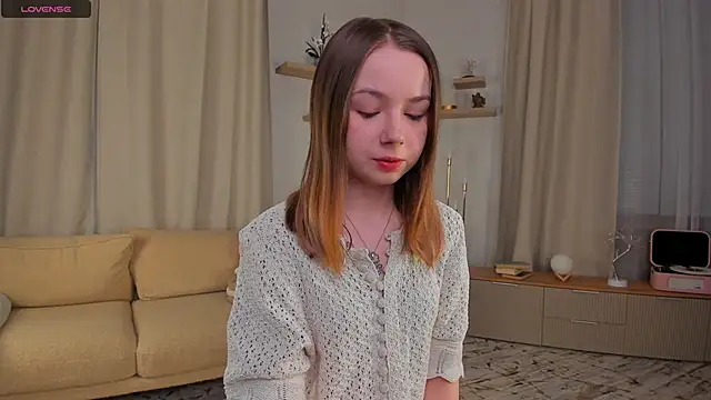 DominikaElis online show from 11-08-25, 08:12