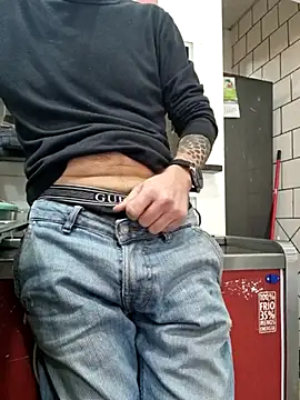 PublicNoFace online show from 03-11-25, 11:23