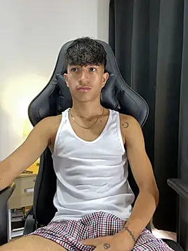  CamiloBass online show from 05-16-26, 07:13