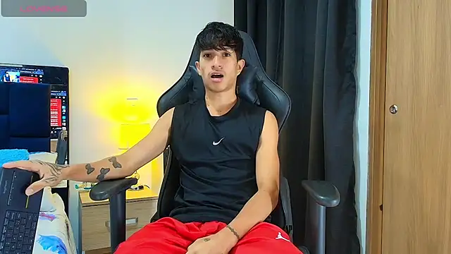  CamiloBass online show from 04-19-26, 08:22