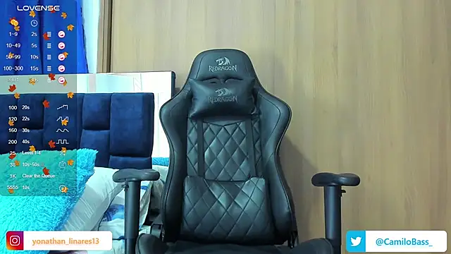 Snapshot of _CamiloBass chatting on 02-15-25, 04:03  CamiloBass online show from 02-15-25, 04:03