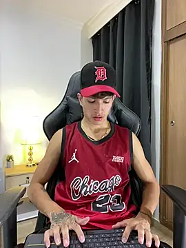  CamiloBass online show from 03-12-26, 01:33